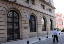 La Libertad Avanza busca votos para blindar el DNU de reforma de la ley de Inteligencia